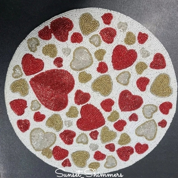 x4 Nicole Miller Valentines Hearts  Sparkly Beaded Placemats Charger SET New - Picture 10 of 10